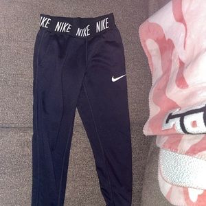 nike joggers